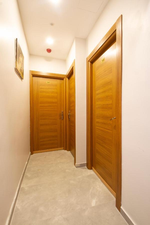 Turna Hotel Истанбул Екстериор снимка